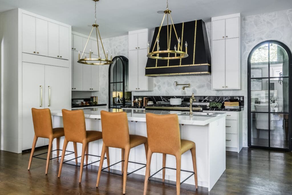 Porcelain Vena Oro Kitchen Island and Statuario Nero perimeter in Smyrna GA