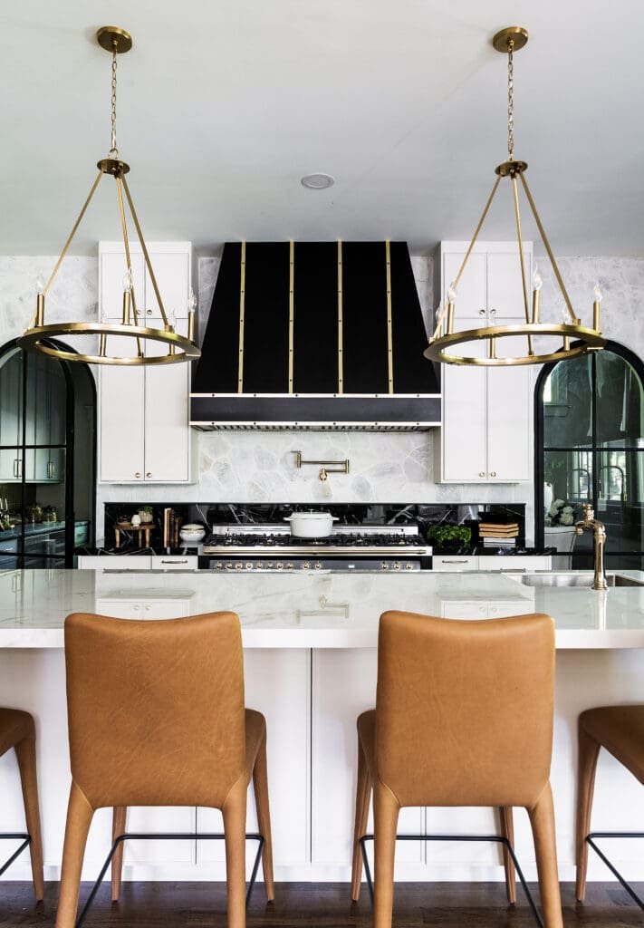 Porcelain Vena Oro Kitchen Island and Statuario Nero perimeter in Smyrna GA
